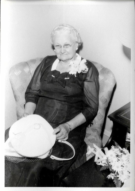 10 1958 Grandma Sellars